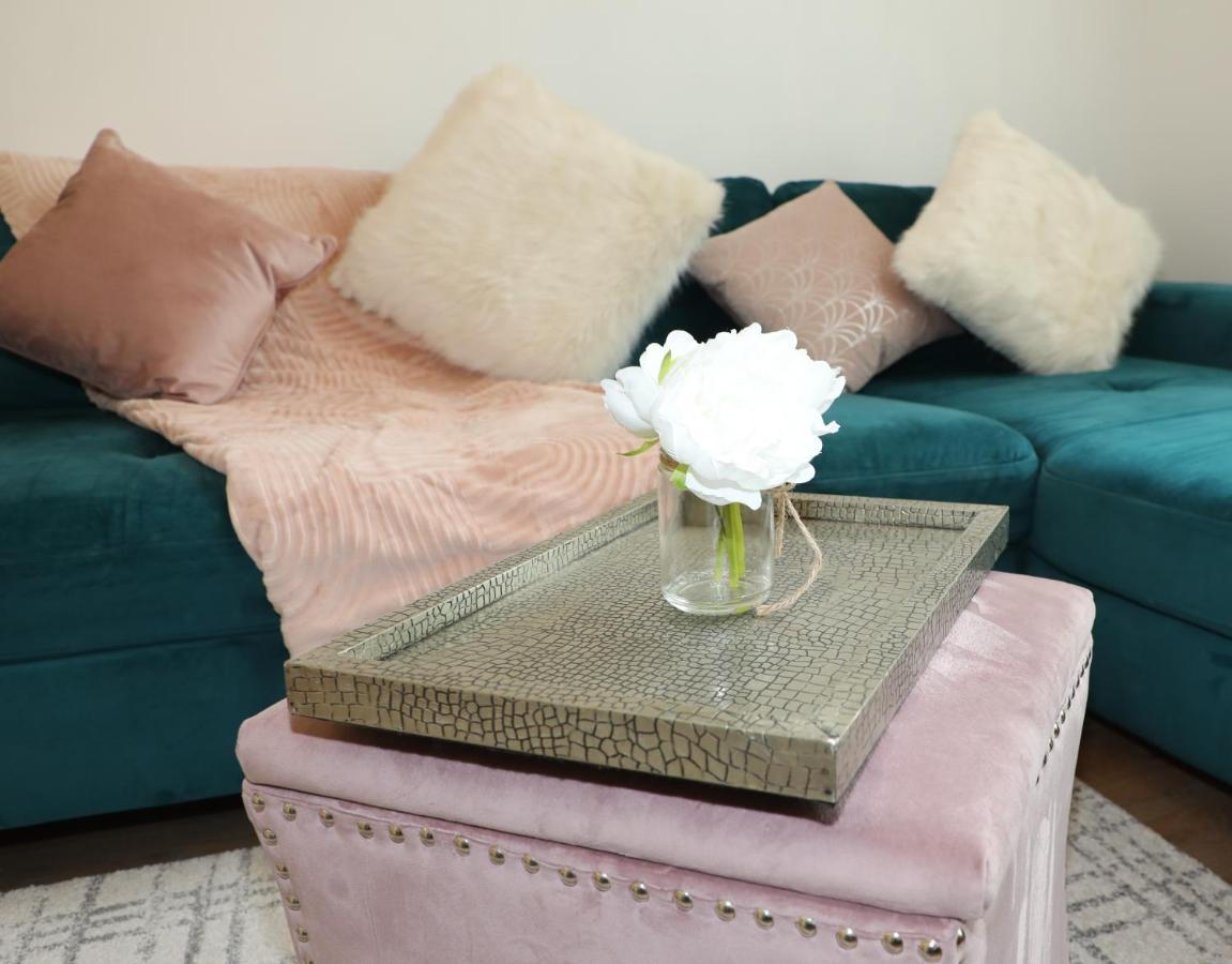 Amprenta Apartment - Gorgeous Interior Designed 1 Bedroom Home ボーンマス エクステリア 写真