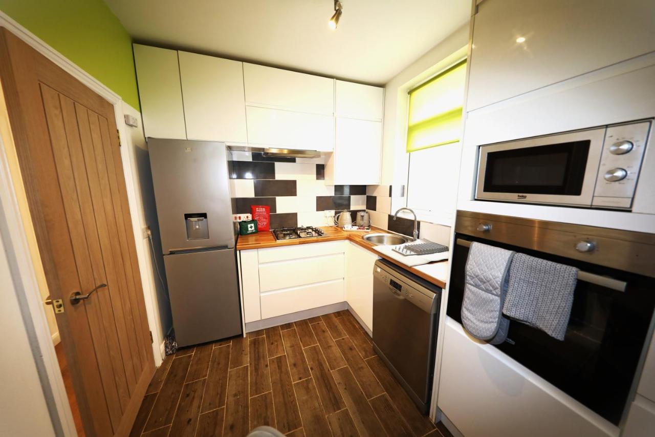 Amprenta Apartment - Gorgeous Interior Designed 1 Bedroom Home ボーンマス エクステリア 写真