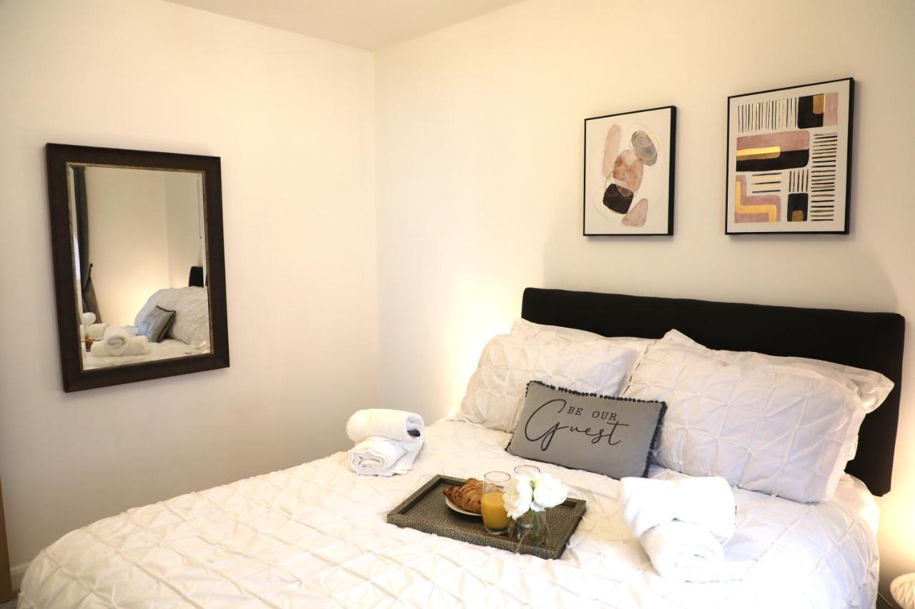 Amprenta Apartment - Gorgeous Interior Designed 1 Bedroom Home ボーンマス エクステリア 写真